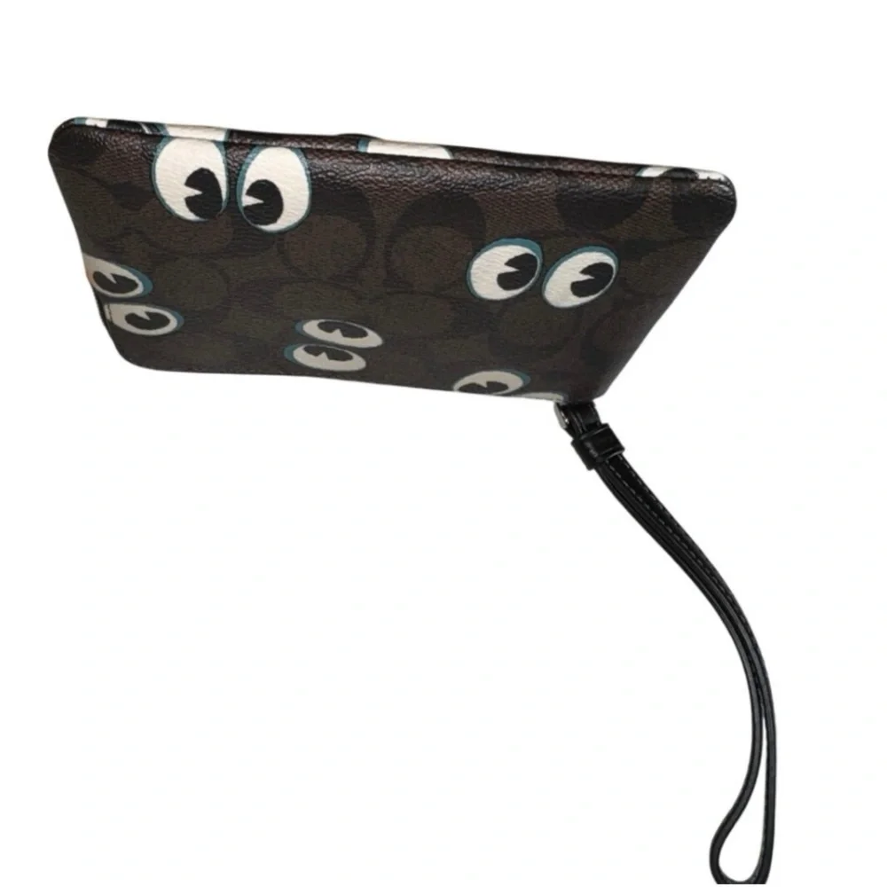 COACH Corner Zip Halloween Eyes Wristlet New with Tag MSRP $88 SOO very rare